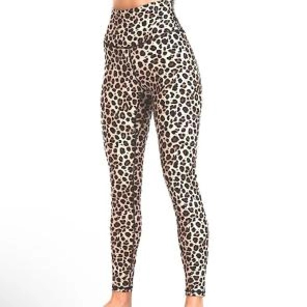 ZYIA Active Leopard Brilliant Scrunchy What Hi-Rise  Leggings